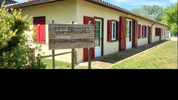 maison-communale-bruyeres.jpg